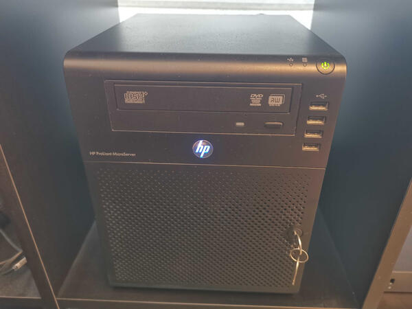 HP Microserver N40L, still running!